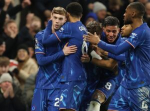 Target Chelsea Kini Finis Empat Besar